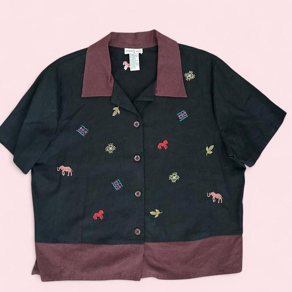 Vintage Grandmacore Safari Embroidered Linen Button Up